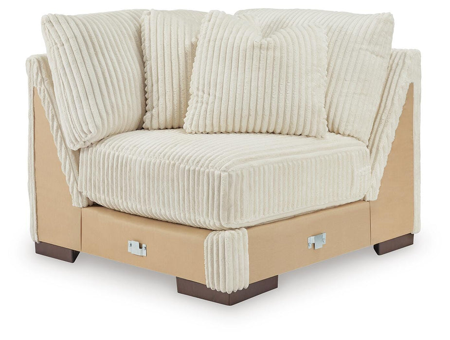 Lindyn Sectional